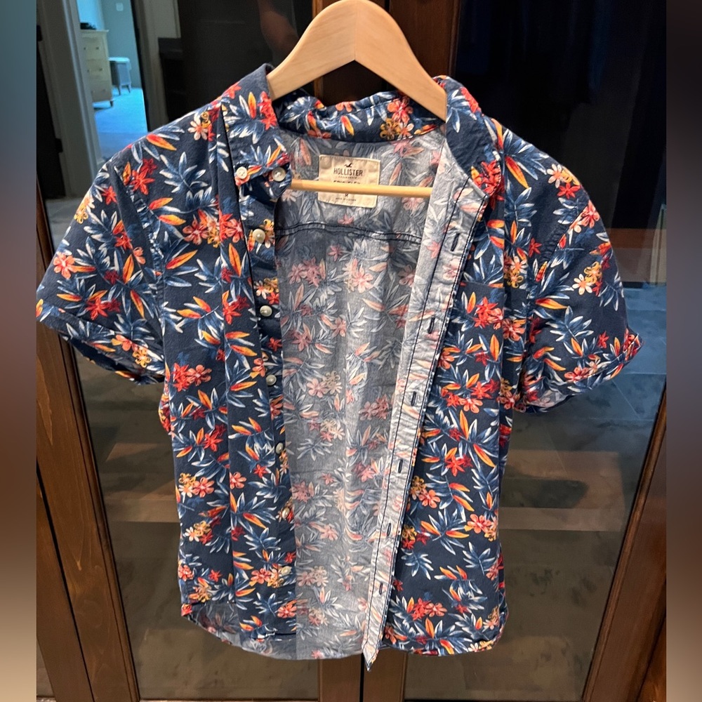 Hollister Hawaiian Shirt